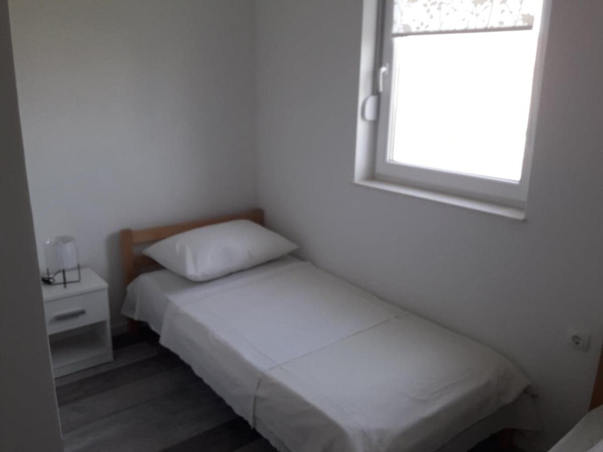 Apartman Sandra Vodice Esterno foto