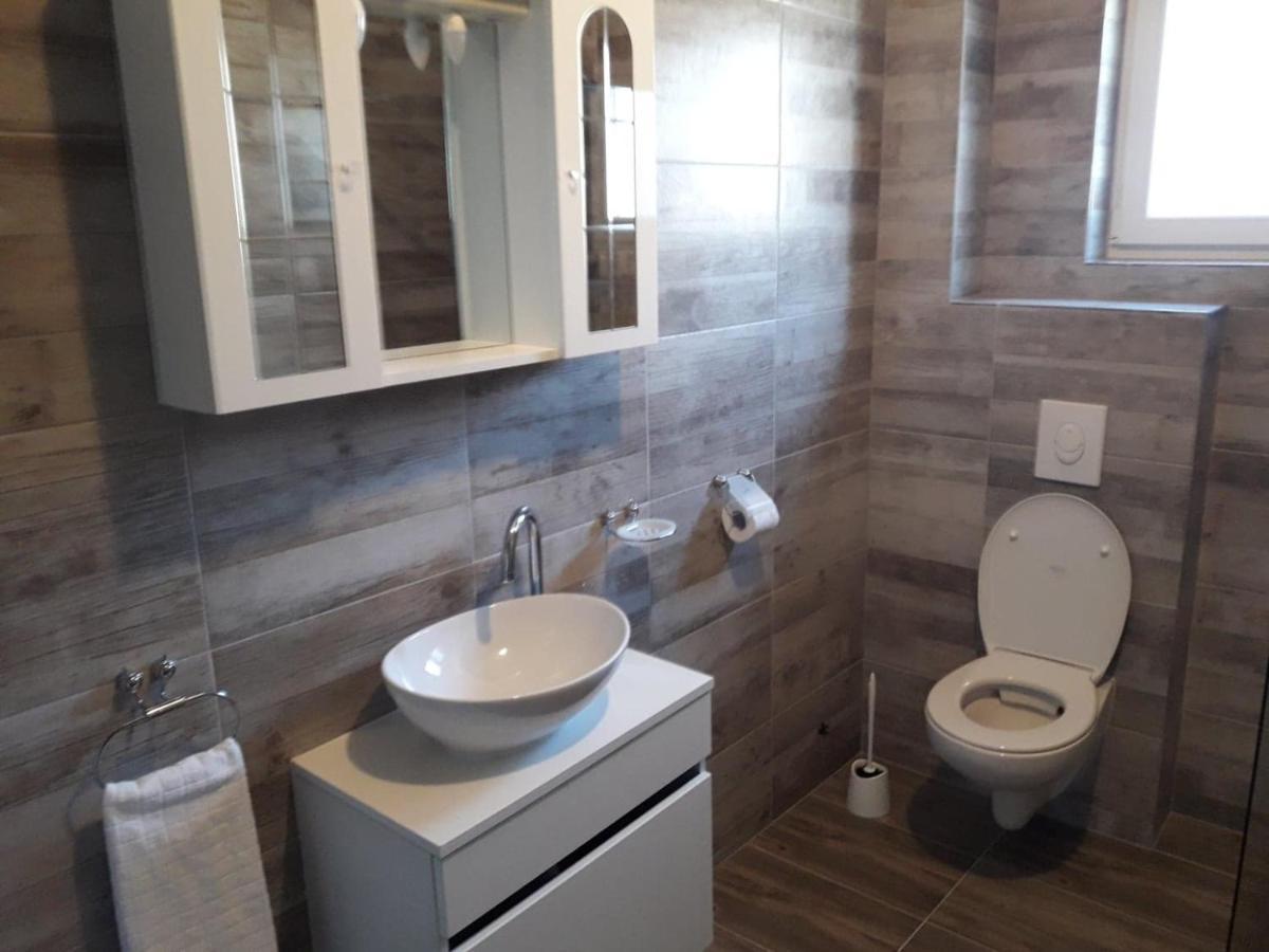 Apartman Sandra Vodice Esterno foto