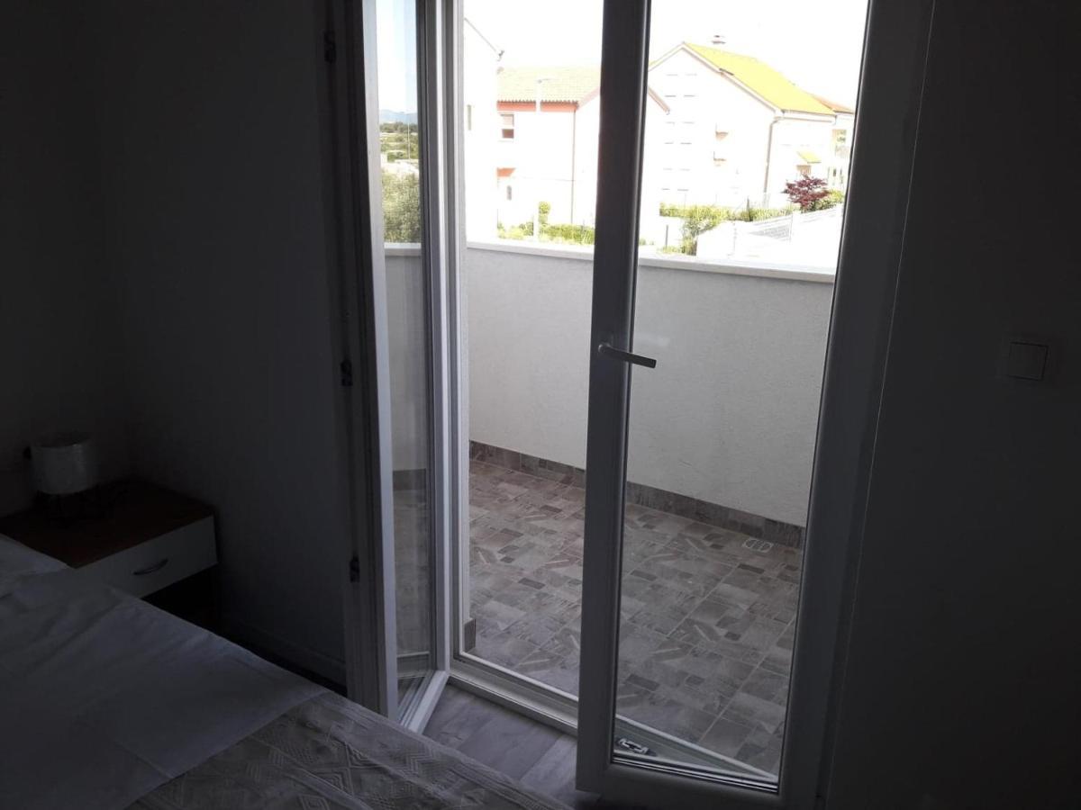 Apartman Sandra Vodice Esterno foto