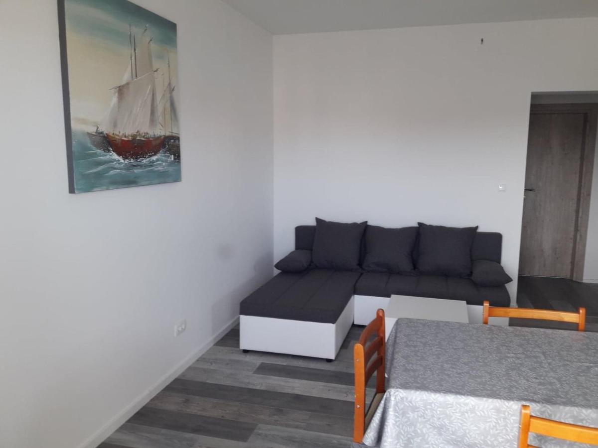 Apartman Sandra Vodice Esterno foto