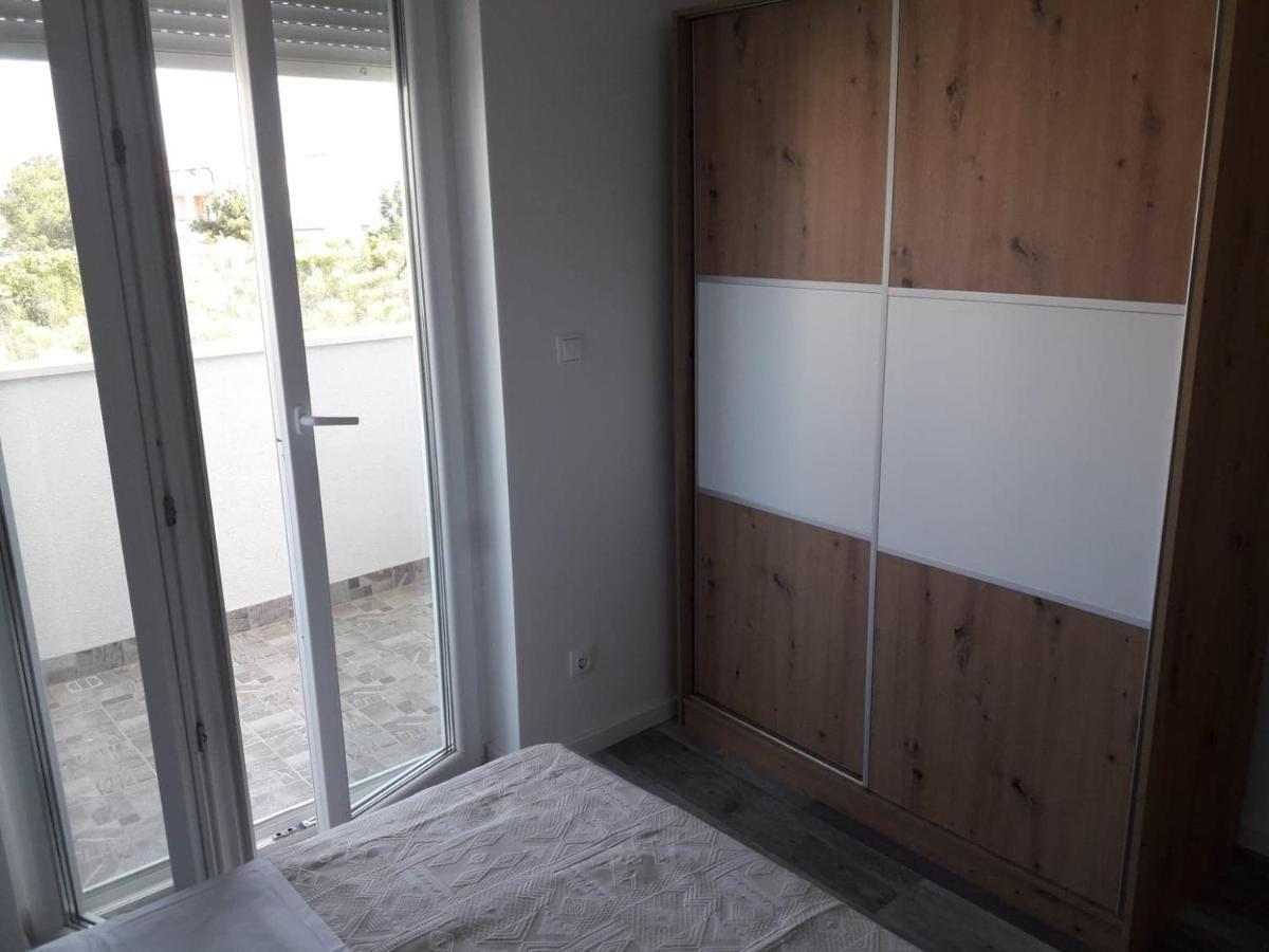 Apartman Sandra Vodice Esterno foto
